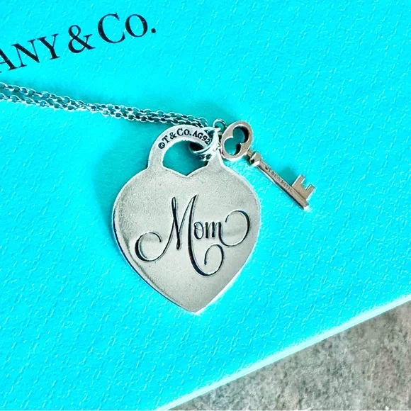 Tiffany Hearts® Mom Heart Key Pendant Silver & Rubedo® metal - Picture 4 of 6